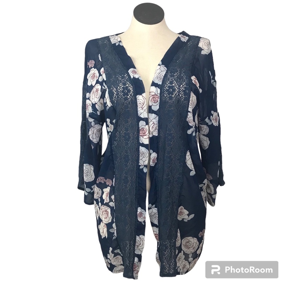 Feitong Open Front Cárdigan Women’s Size XL Color Blue Floral Short Sleeves Lace